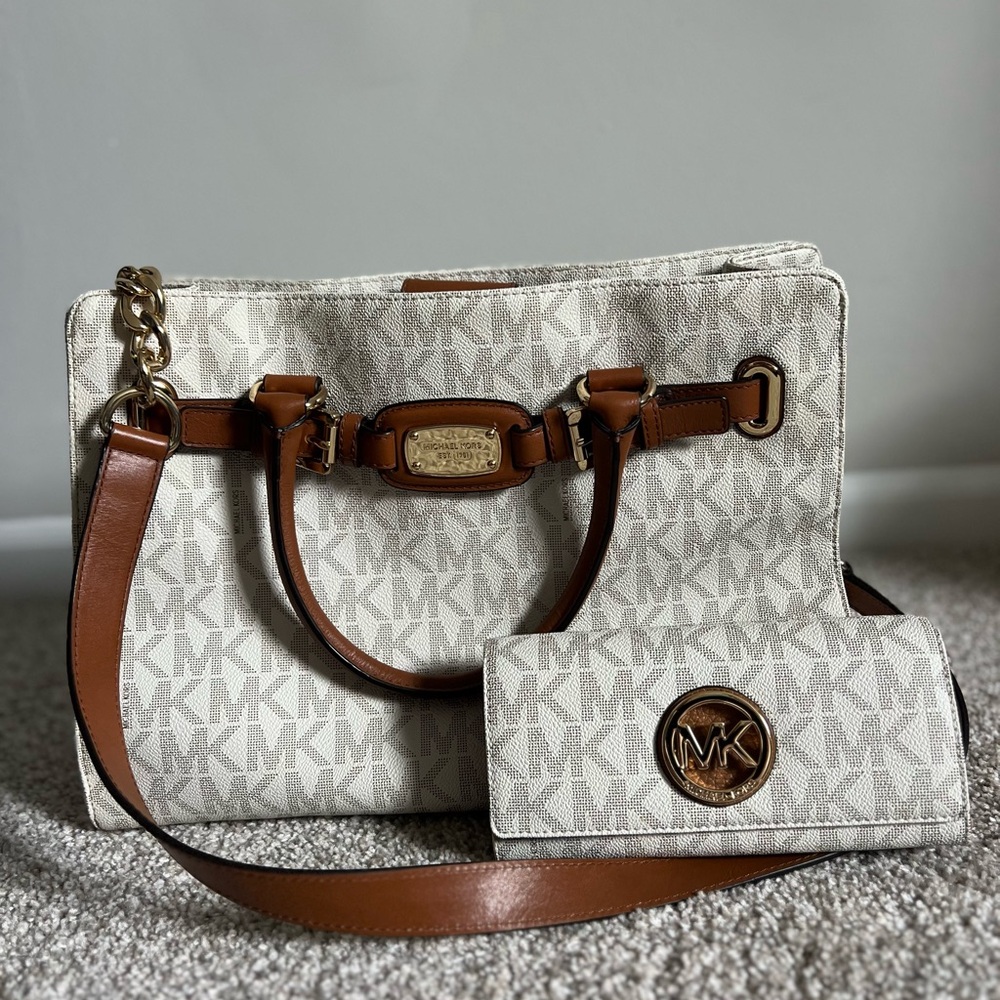 Michael Kors White and Brown Shoulder Bag with Wallet